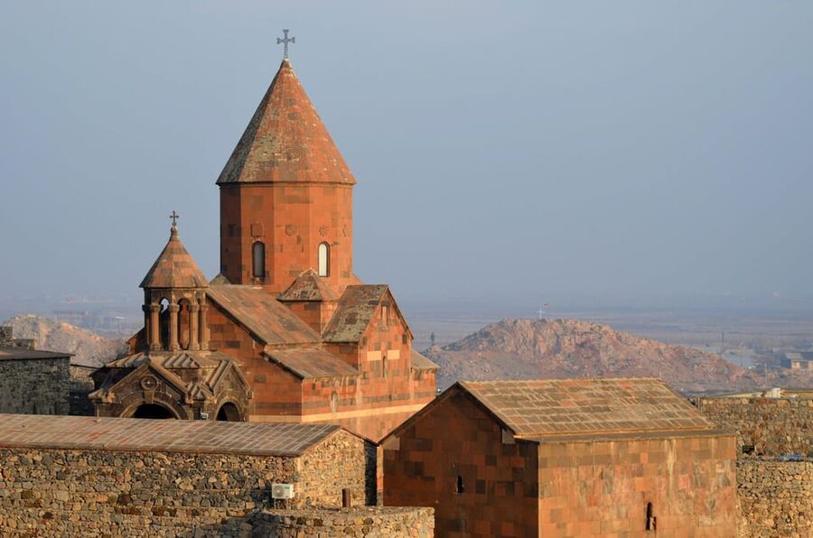 A breathtaking tour of Khor Virap with wine tasting included - Getting the best Mount Ararat photos without losing the moment