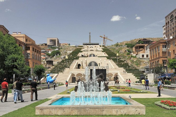 Amazing Yerevan - Stop 3: The Cascade Complex, architecture with a stop-and-start backstory