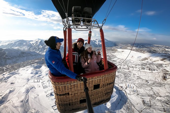 Balloon ride Skyball - Flying from Yerevan at 7:00 am: the Garni start