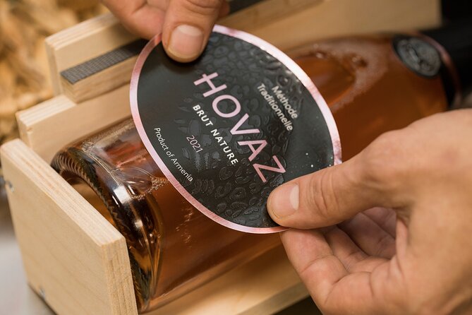 Bottle Your Own Local Sparkling Wine in Dilijan - The tasting session: sparkling rosé plus local food