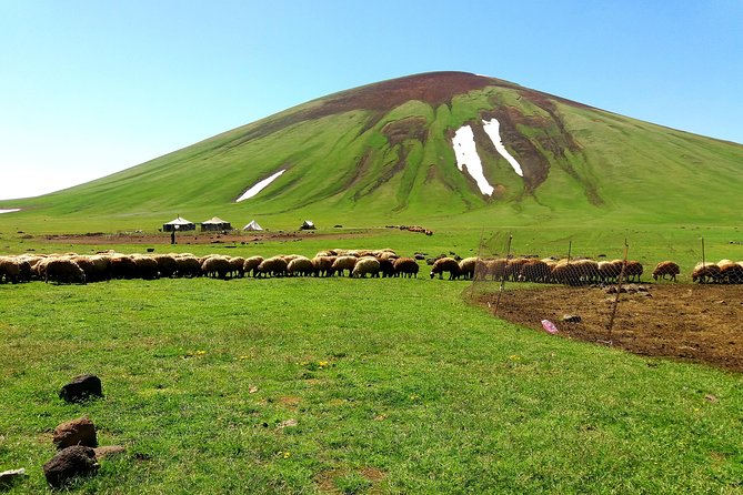 Daily jeeping - trekking tour to Azhdahak mountain - How the Azhdahak day runs, from 8:00 pickup to a full 12 hours