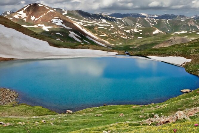 Day Tour to Amberd Fortress Aragats and Kari Lake From Yerevan - Mount Aragats stop: getting the volcano feel up close