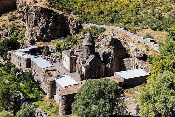Echmiadzin, Zvartnots, Garni, Geghard, photo stop Azat reservoir - Garni Temple: Pagan Armenia and Classical Influence, All in One Hour