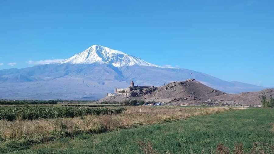 From Yerevan: 6 Most Instagramable Armenian Sights Day Trip - A day trip that links Ararat, pagan stone, and UNESCO cave architecture