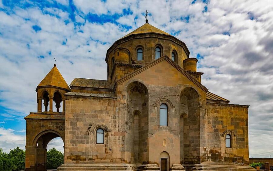 From Yerevan: Echmiadzin cathedral and Zvartnots temple - What your day feels like: from Yerevan and back in 6 hours