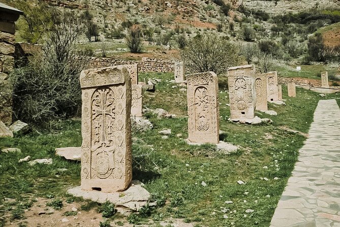 From Yerevan: Khor Virap, Noravank, Jermuk, and Areni Tour - Areni Winery wine tasting: how the day finishes strong