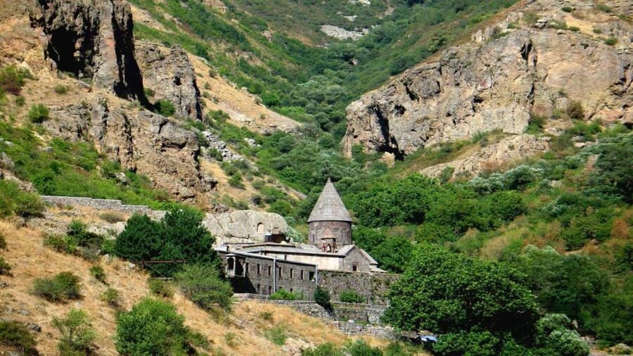 Garni, Geghard, Symphony of stones, Arch of Charents - How the 1-day Kotayk route actually works