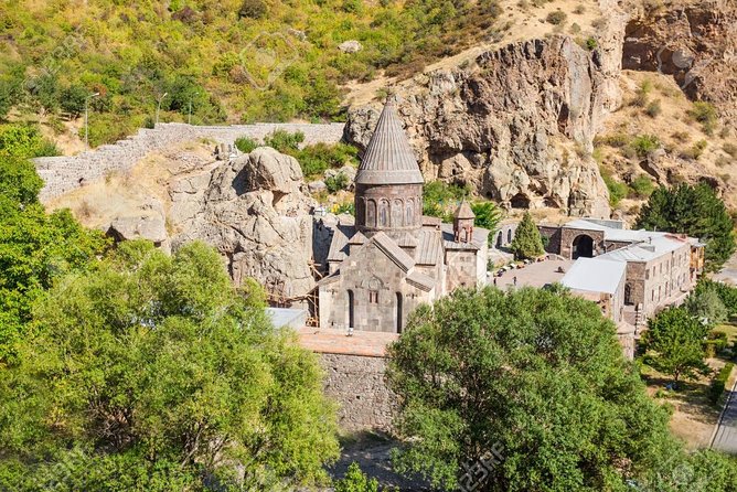 Group Tour: Garni & Geghard with Lavash Baking - Getting started in Yerevan: 10:00 am pickup and an easy meeting point