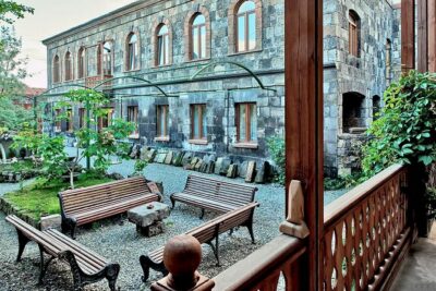 Gyumri (Urban Life museum, Black fortress, old town), Harichavank