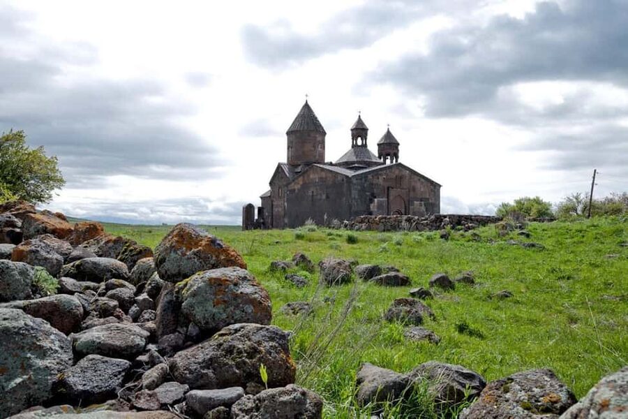 Group Tour: Hovhannavank, Saghmosavank & Chocolate House - The Red Church in Ashtarak (Karmravor): small, 7th century, and surprisingly preserved