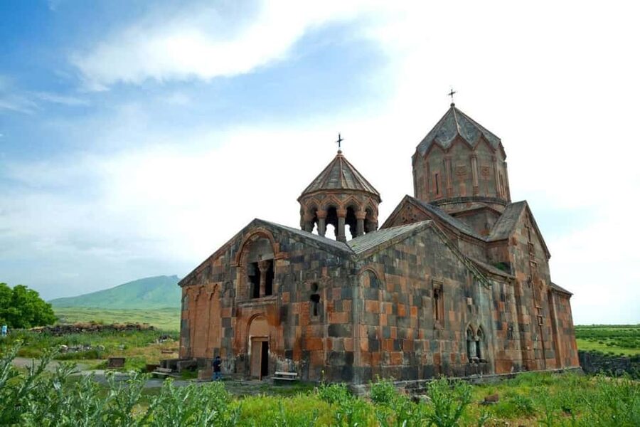 Group Tour: Hovhannavank, Saghmosavank & Chocolate House - Timing, group pace, and what the 330 minutes feel like