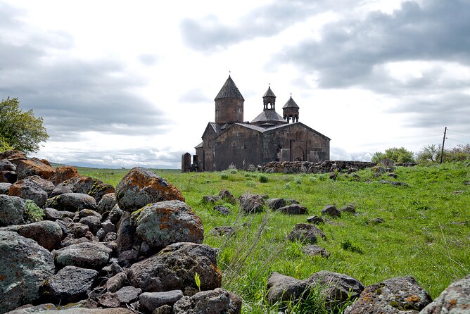 Group Tour: Hovhannavank, Saghmosavank, Chocolate House, Aghtsk - A Half-Day Reset: Ancient Monasteries Plus Chocolate in Ashtarak