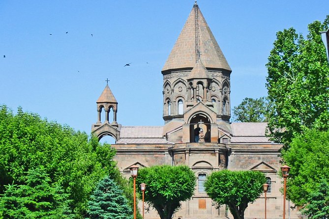 Group Tour: Hovhannavank, Saghmosavank, Chocolate House, Aghtsk - Saghmosavank: Scriptorium Power on the Kasakh River Canyon Edge