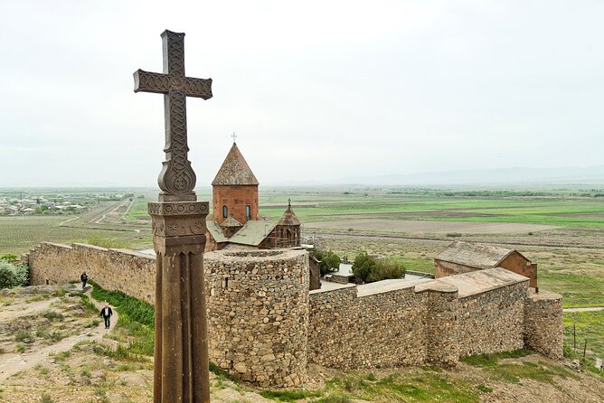 Group Tour: Khor Virap, Garni temple, Geghard, Lavash baking - Azat Reservoir: a quick photo stop that helps break up the day