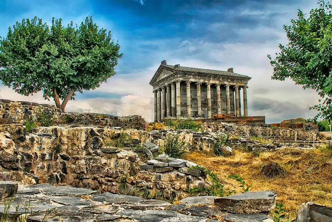 Group Tour: Khor Virap, Garni temple, Geghard, Lavash baking - Khor Virap: the dungeon-to-church story and the Ararat question