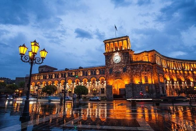 Group Tour: Sightseeing and walking tour in Yerevan - Matenadaran: ancient manuscripts you can see in person