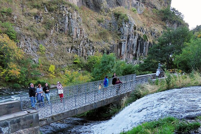 Guided tour: Khor Virap, Noravank Monastery, Areni, Jermuk - Comfort, Timing, and the Real Shape of an 11 to 12 Hour Day