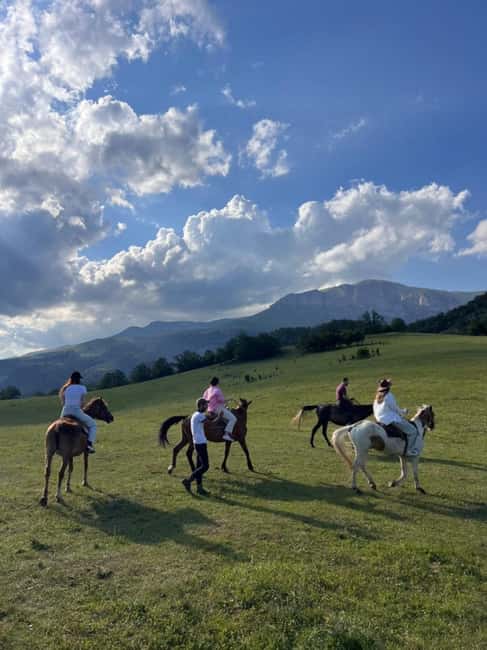 Horseback riding in Dilijan - Setting off from Yerevan: the drive that makes the day worth it
