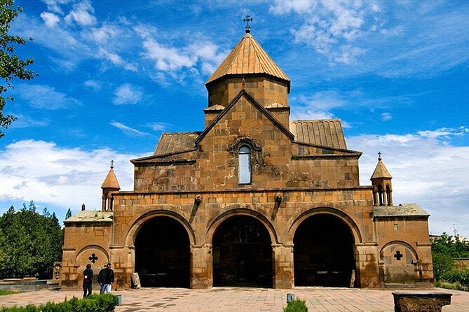 Khor Virap, Echmiadzin & Zvartnots UNESCO Small-Group Guided Tour - Language and Guide Delivery: How the Day Stays Clear