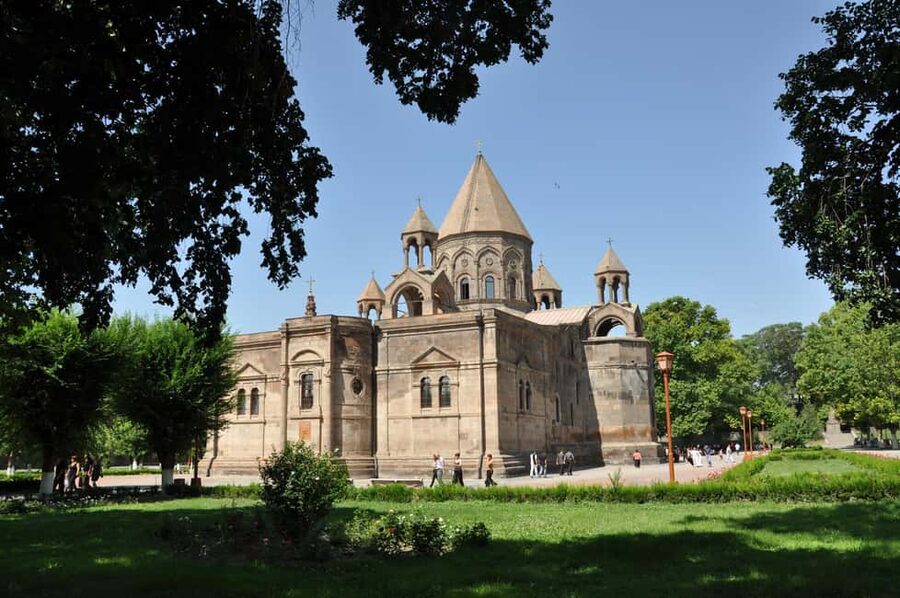 Khor Virap, Echmiadzin & Zvartnots UNESCO Small-Group Tour - How the guide shapes the day (and what to expect)