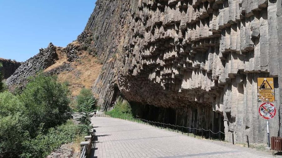Khor Virap, Garni, Geghard, Syphony & Charents Arch + Lavash - How a 7 to 8 hour circuit packs major Armenia