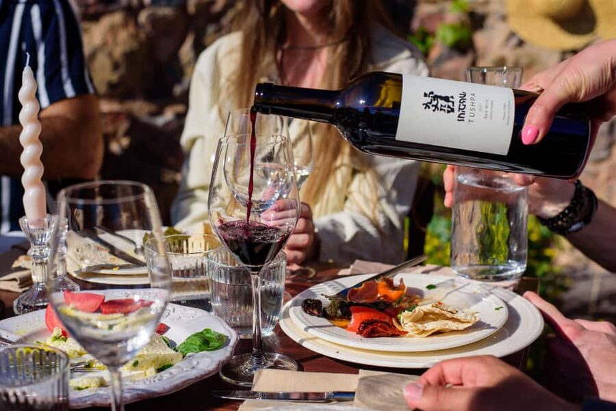 Mt. Ararat: Wine Tasting & Dinner at Tushpa Winery - Wine Tasting at Tushpa: A Clear Flight With Pairing Logic