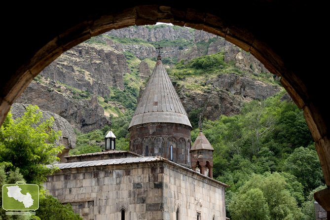 Private 5-Day Armenia Tour: Wine Tasting & Cultural Highlights - History Museum of Armenia and Republic Square: how Yerevan tells its story