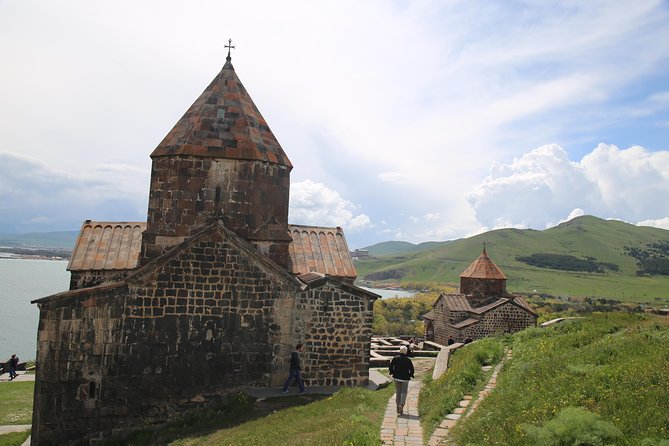 Private 6-7 hour Tsaghkadzor, Kecharis, Lake Sevan, Sevanavank Tour from Yerevan - How the guides and drivers shape the whole experience