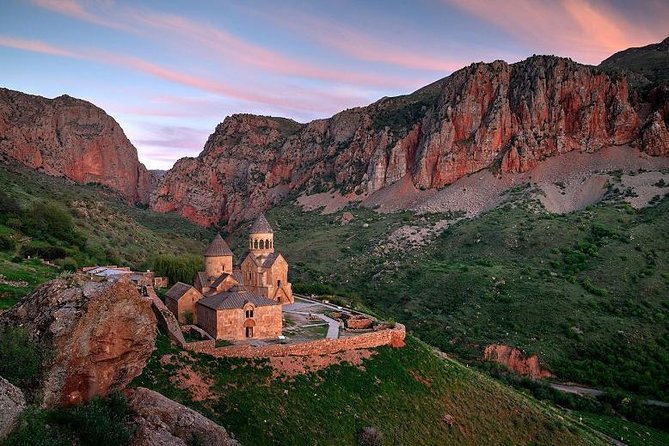 Private Tour: Discover Armenia - Echmiadzin’s Churches and Museum Treasures, Plus Zvartnots Ruins