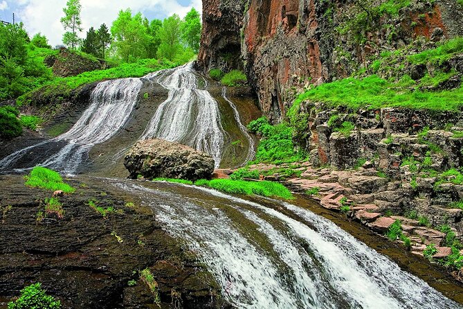 Private tour Jermuk, waterfall, Tatev Monastery and TaTev Ropeway - Entering Jermuk: why this resort town is more than just a stop
