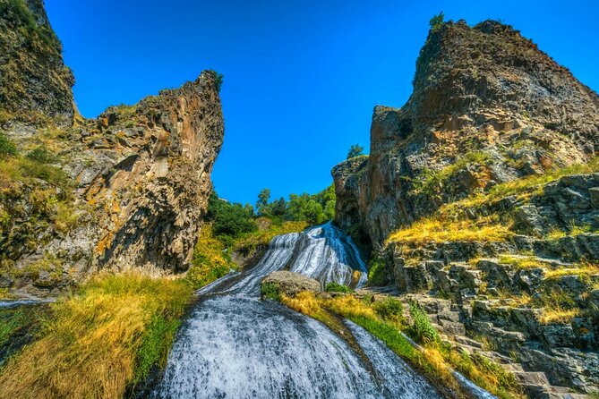 Private tour Jermuk, waterfall, Tatev Monastery and TaTev Ropeway - Tatev Monastery: medieval architecture on a cliff with a big view