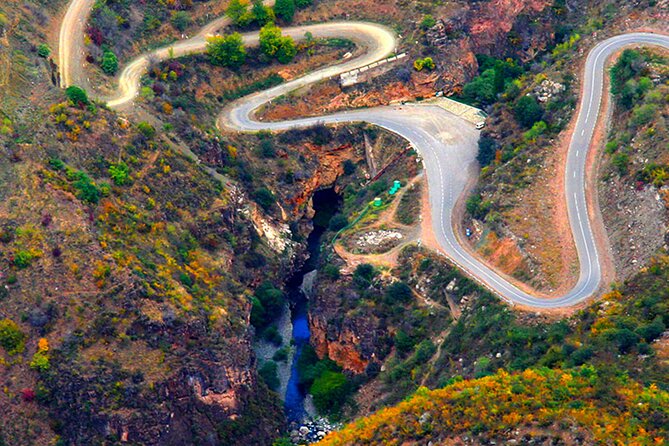 Private tour to Hin Areni winery, Tatev monastery & ropeway, Khndzoresk caves - Wings of Tatev ropeway, the 5.7 km aerial ride with huge views