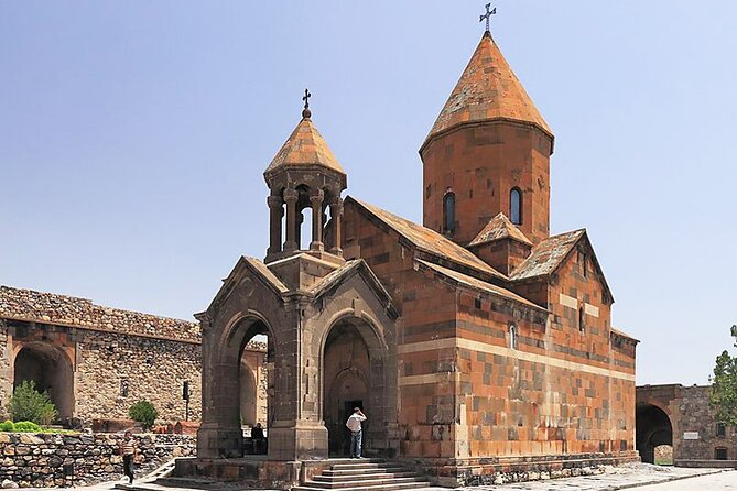 Private Tour to Khor Virap, ancient Areni cave or Areni winery, Noravank - How the 8-hour Yerevan circuit actually flows
