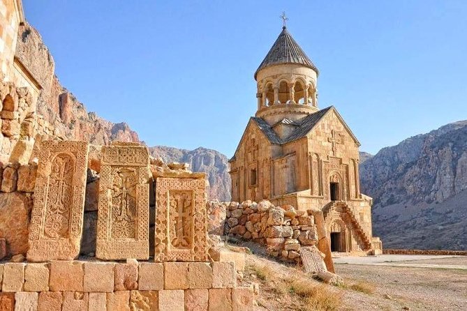 Private tour to Khor Virap, Noravank, ancient Birds-Cave, Hin Areni wine factory - When Weather and Timing Affect Your Experience