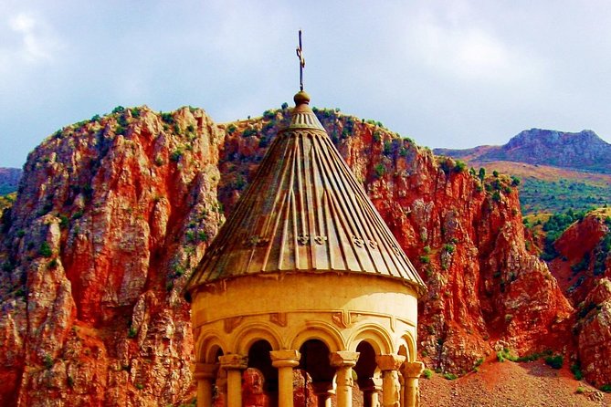 Private tour to Khor Virap, Noravank, Areni Cave - Areni-1 Cave: the oldest winery thread in 30 minutes