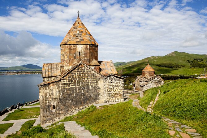 Private Tour: Tsaghkadzor, Ropeway, Kecharis Monastery, Sevan Lake, Sevanavank - How the drive and timing shape your experience