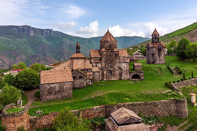 Private Tour: UNESCO listed Monasteries (Haghpat & Sanahin) - Getting Picked Up in Yerevan, Then Settling Into the Drive