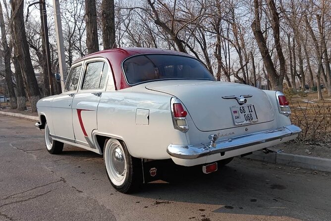Retro KGB Tour: A Volga 21 Adventure in Yerevan's Soviet Past with photography - How you’ll get good photos without a headache