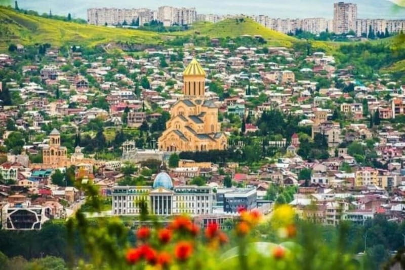 Tbilisi transfer: Haghpat, Sanahin stops to or from Yerevan - Getting picked up in Yerevan or Tbilisi (and staying on schedule)