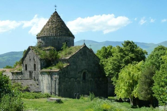 Tbilisi transfer with stops in Haghpat, Sanahin to or from Yerevan - Yerevan to Tbilisi, with Haghpat and Sanahin built in