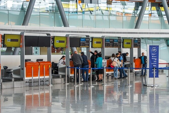 Yerevan Airport Transfer - Comfort Up Front: A/C, Wi-Fi, and Group Size Reality