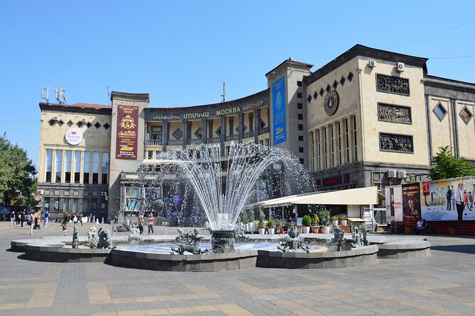 Yerevan: Private Sightseeing Tour - Opera and Ballet Theater by Alexander Spendiaryan: the city’s elegant pause