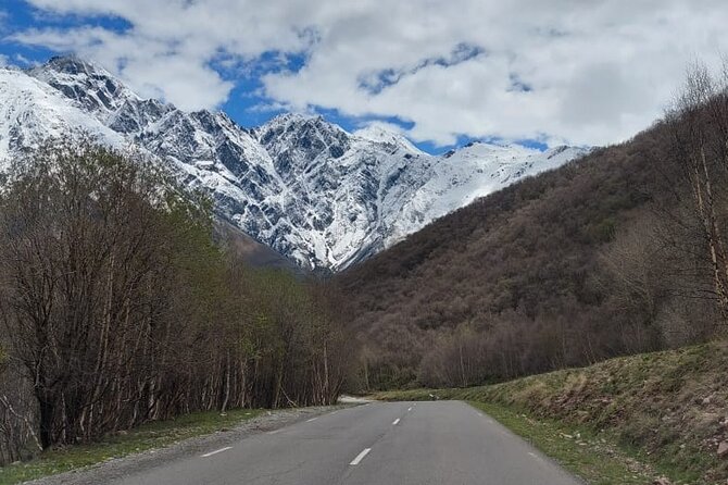 Yerevan-Tbilisi, Tbilisi-Yerevan private transfer - Pickup in Yerevan: hotel handoff that saves time