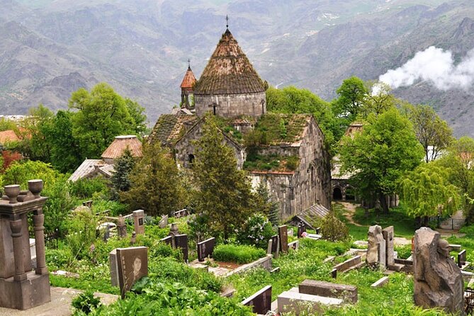 Yerevan to Tbilisi with 2 UNESCO sightseeng stops - A smarter way to travel Yerevan to Tbilisi
