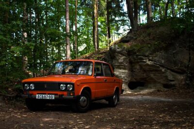 Yerevan tour in a retro Lada with drinks (Yerevan city tour)