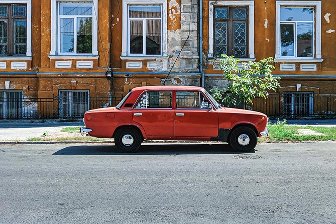 Yerevan tour in a retro Lada with drinks (Yerevan city tour) - Why the retro Lada ride adds real value